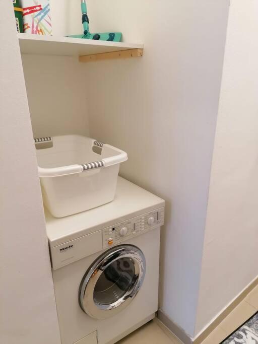 Feine Wohnung Direkt Am Yppen- Und Brunnenmarkt Wina Bagian luar foto